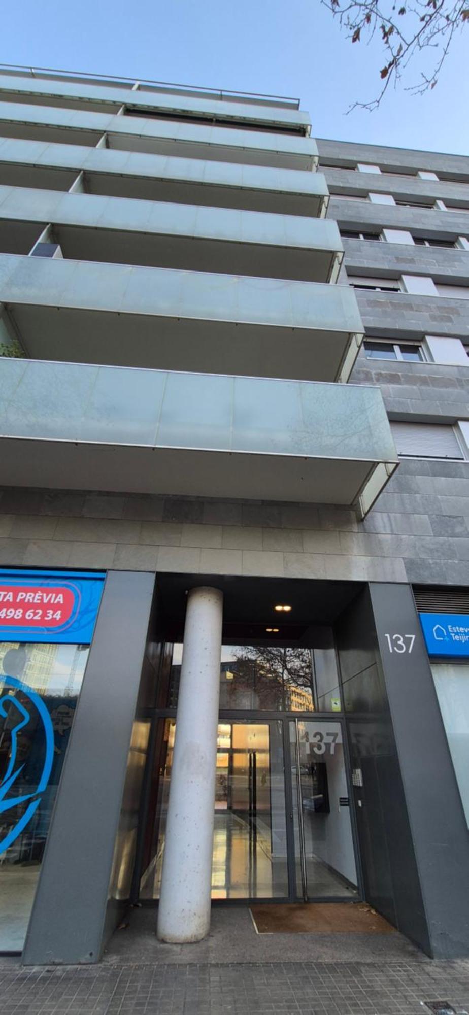 Apartamento En Avenida Diagonal - Torre Glorias - Angeles Terraza Барселона Экстерьер фото